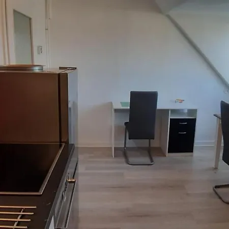 Apartmán Dachwohnung In Ruhiger Lage *